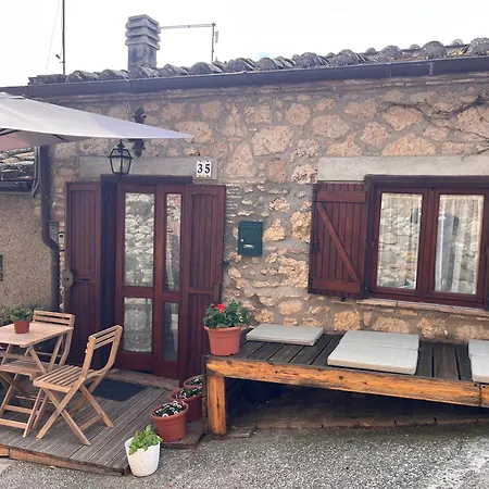 Loma Holiday home San Vito (Umbria)